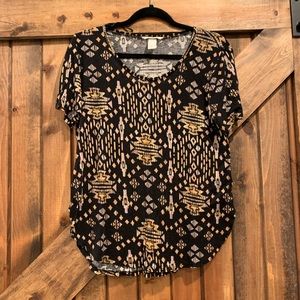 H&M tribal print tee